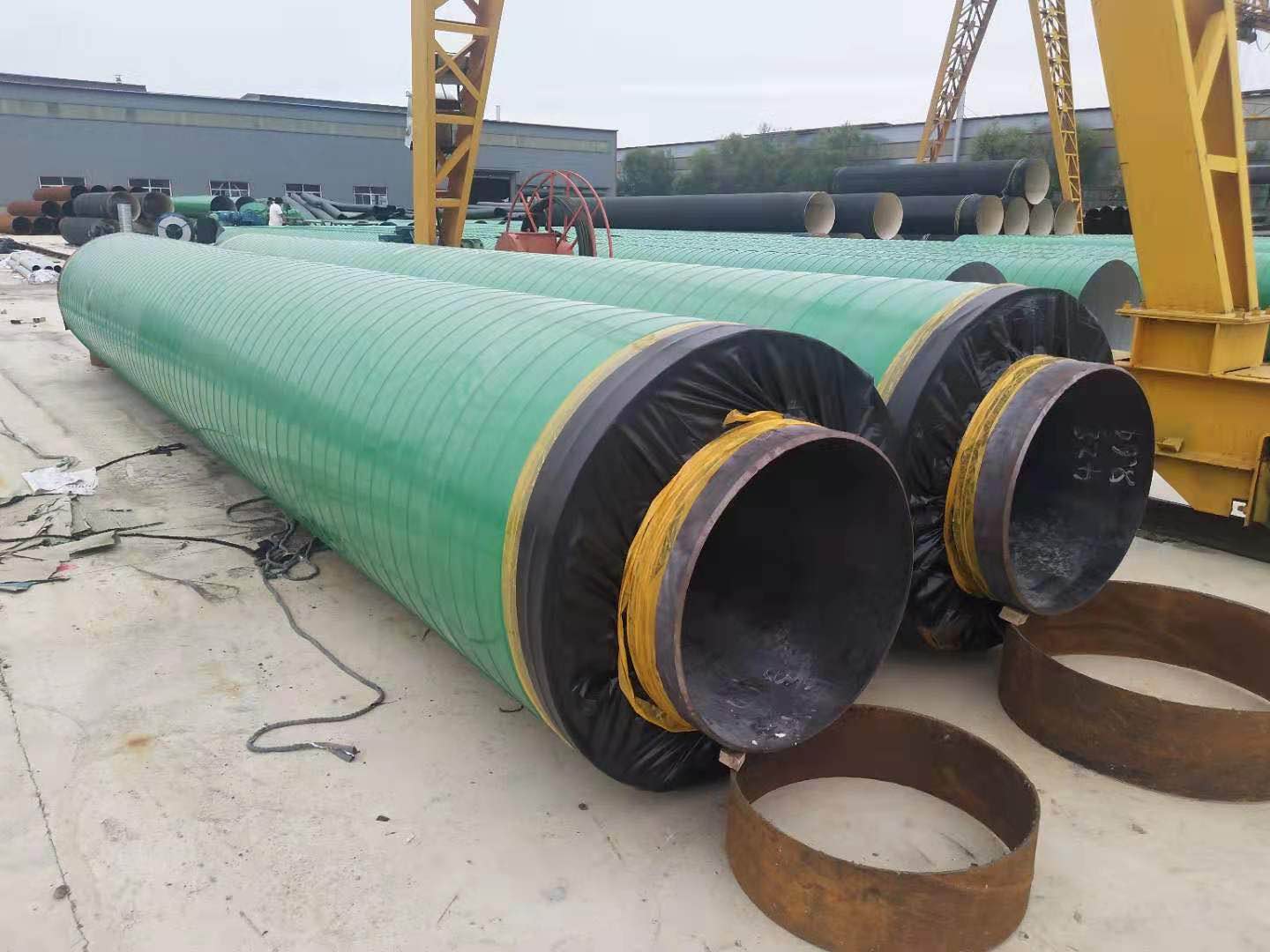 建昌钢套钢保温钢管